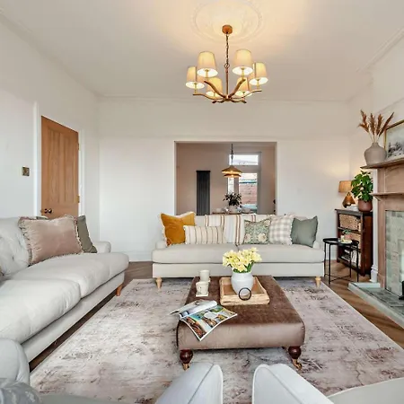 6 Bed In 94361 * Кесвик