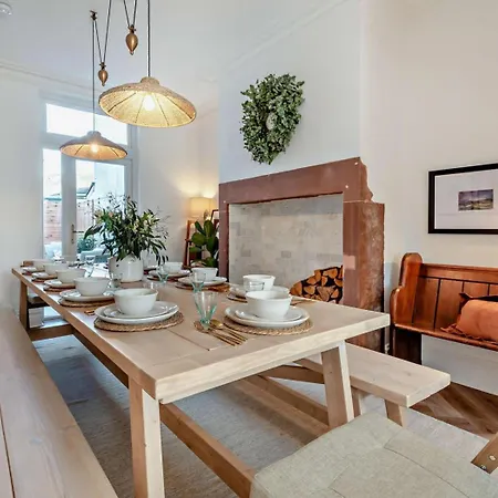 6 Bed In 94361 Дом отдыха