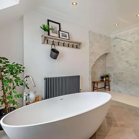 6 Bed In Oc-94361 Casa vacanze *