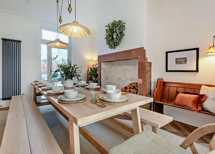 6 Bed In 94361 Holiday home