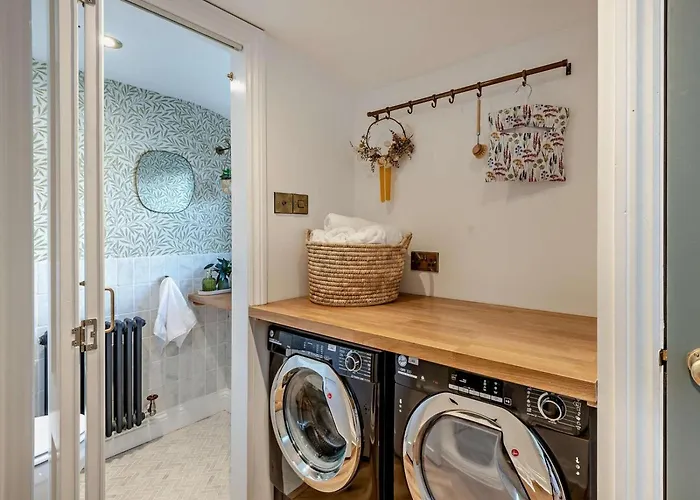 6 Bed In 94361 Holiday home