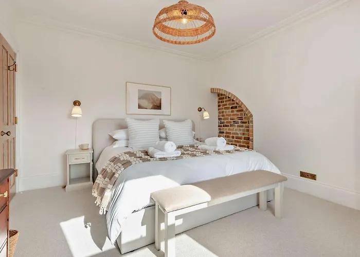 6 Bed In 94361 Holiday home