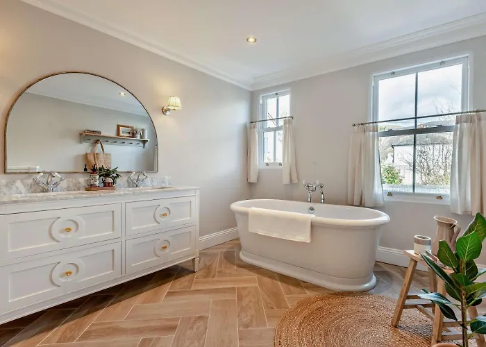 6 Bed In 94361 Holiday home