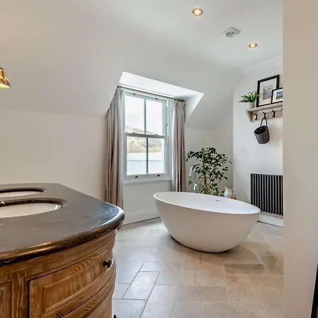 6 Bed In Keswick Oc-94361 Holiday home